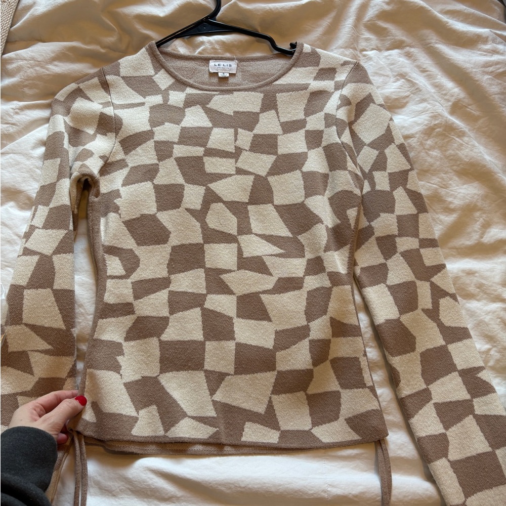 Geometric Patterned Brown and Cream Sweater Top